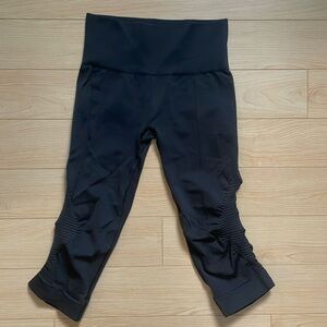 Lululemon compresion capris